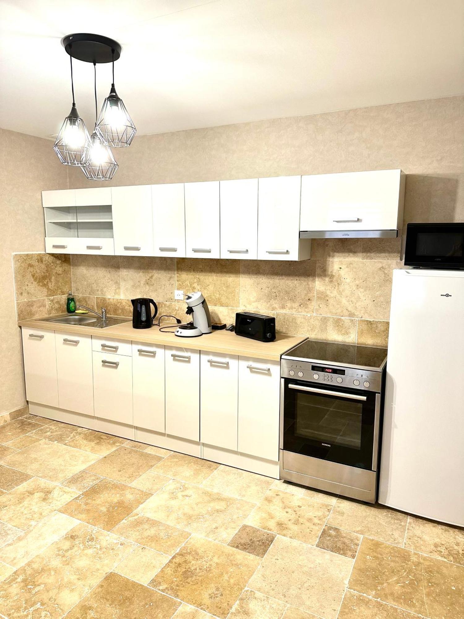 Le Petit Phuket Apartment Saint-Laurent-sur-Saone Exterior photo